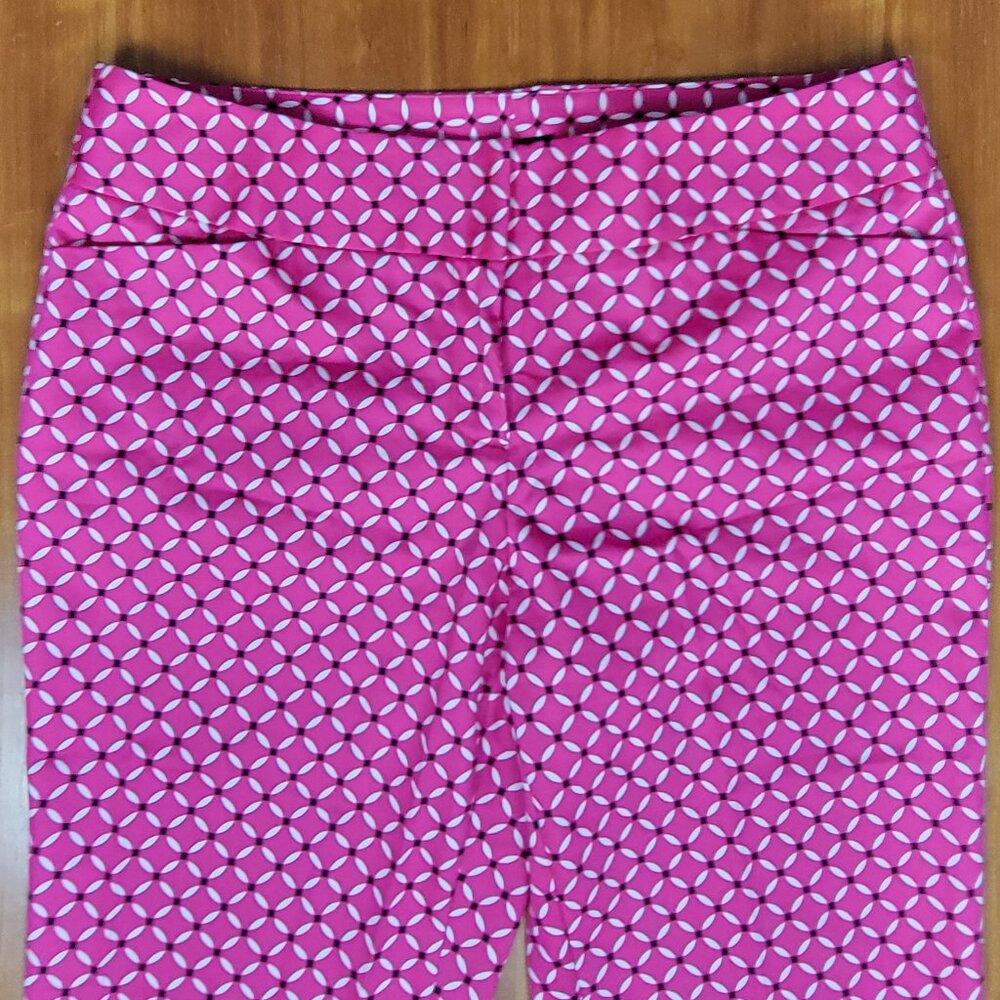 NWOT Worthington Hot Pink Black White Geometric Print Capri Pants - 10 - Picture 8 of 14